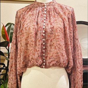 BNWT Pink Floral Print Kourt 100% Polyester Long Sleeve Crop Top.
